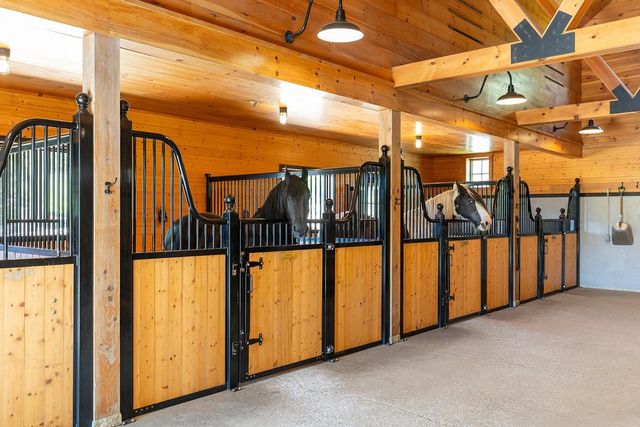 650 Francis Road, Barnard, VT 05031