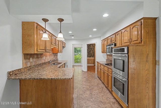 6610 Stonehedge Cove, Southaven, MS 38671
