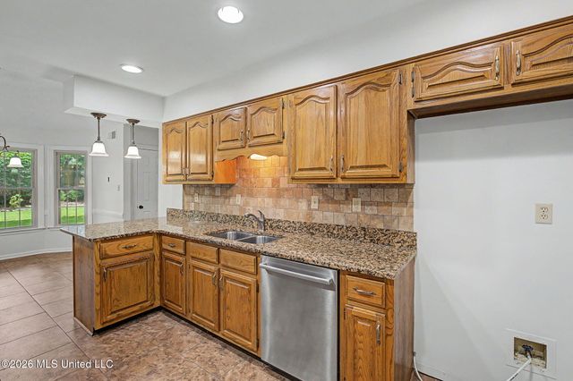 6610 Stonehedge Cove, Southaven, MS 38671