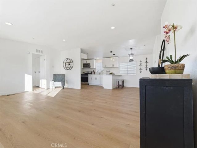 11878 Pacific Road, Phelan, CA 92371