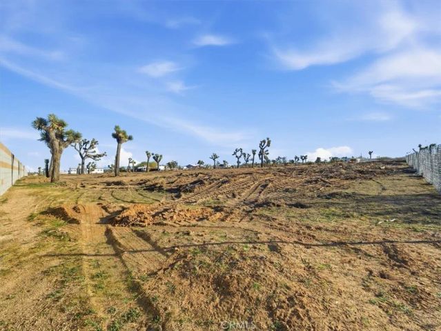 11878 Pacific Road, Phelan, CA 92371