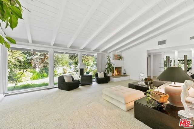 4363 Hayvenhurst Ave, Encino (los Angeles), CA 91436