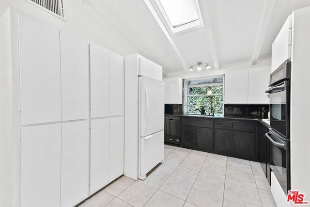 4363 Hayvenhurst Ave, Encino (los Angeles), CA 91436