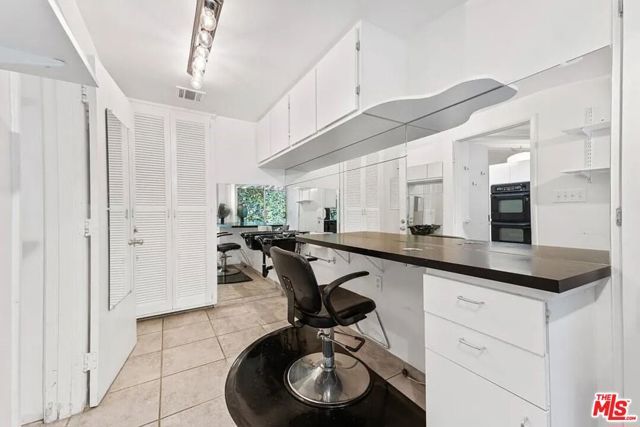 4363 Hayvenhurst Ave, Encino (los Angeles), CA 91436