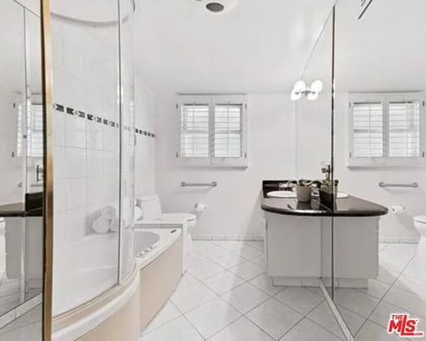 4363 Hayvenhurst Ave, Encino (los Angeles), CA 91436