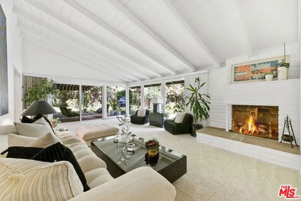 4363 Hayvenhurst Ave, Encino (los Angeles), CA 91436