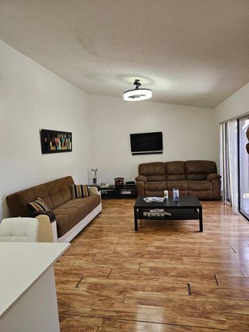 491 Springdale Circle, Palm Springs, FL 33461