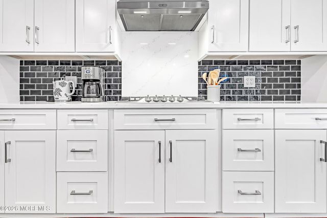 235 Cliftwood Road, Oakhurst, NJ 07755