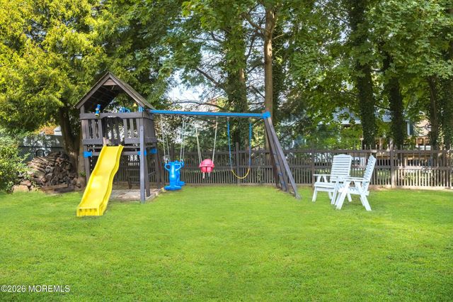 235 Cliftwood Road, Oakhurst, NJ 07755