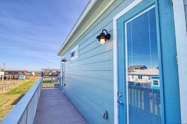 326 Sand Dune Court, Surfside Beach, TX 77541