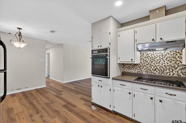 387 Avenue D, Point, TX 75472