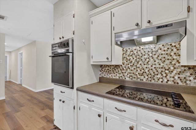 387 Avenue D, Point, TX 75472