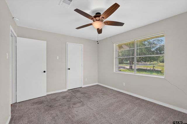 387 Avenue D, Point, TX 75472