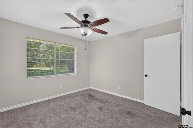 387 Avenue D, Point, TX 75472