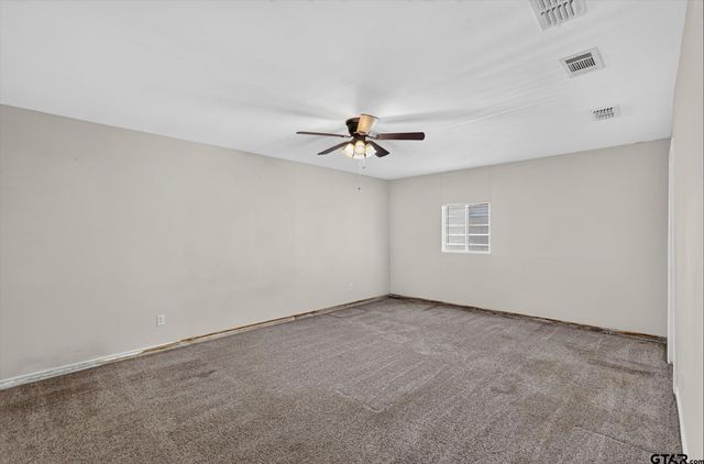 387 Avenue D, Point, TX 75472