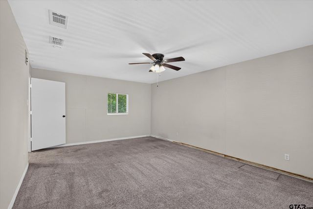387 Avenue D, Point, TX 75472