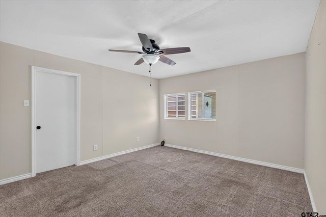 387 Avenue D, Point, TX 75472