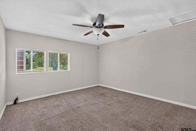 387 Avenue D, Point, TX 75472
