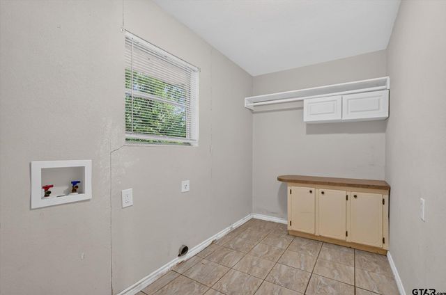 387 Avenue D, Point, TX 75472