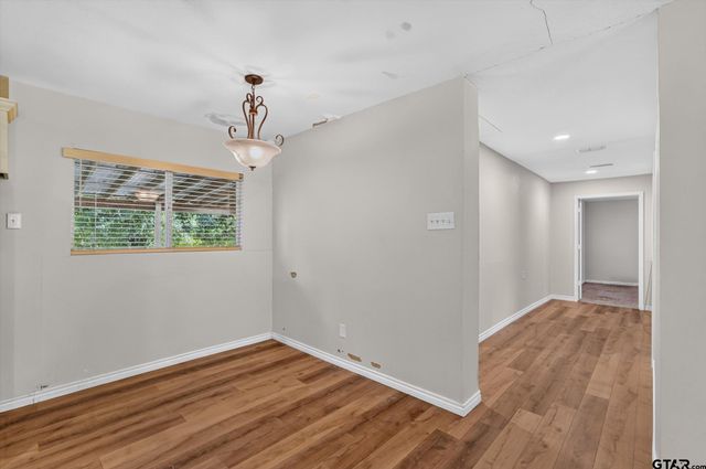 387 Avenue D, Point, TX 75472