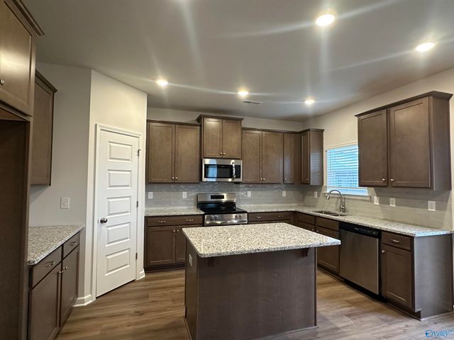 7325 Pine Run Lane SE, Owens Cross Roads, AL 35763