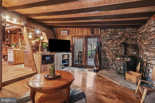 7 MICHAUX DRIVE, Newville, PA 17241