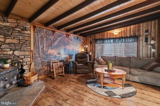 7 MICHAUX DRIVE, Newville, PA 17241