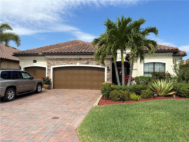 28058 Kerry CT, Bonita Springs, FL 34135