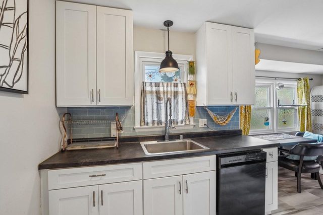 2009 Helene Parkway, Madison, WI 53711