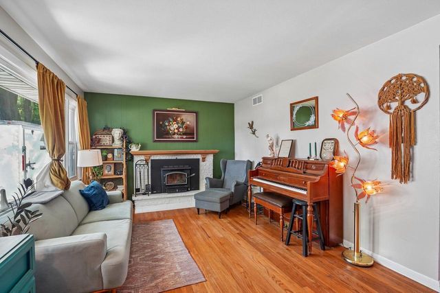 2009 Helene Parkway, Madison, WI 53711