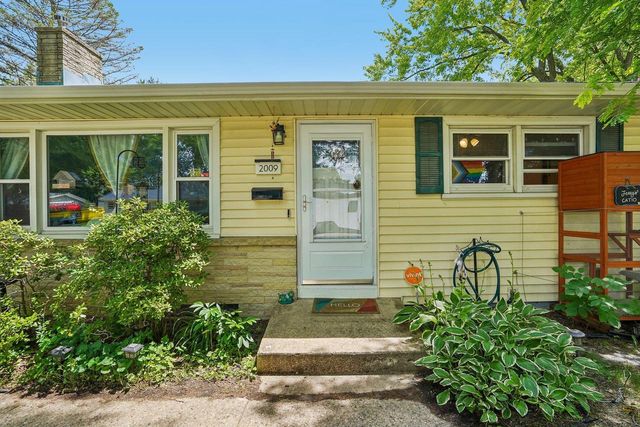 2009 Helene Parkway, Madison, WI 53711