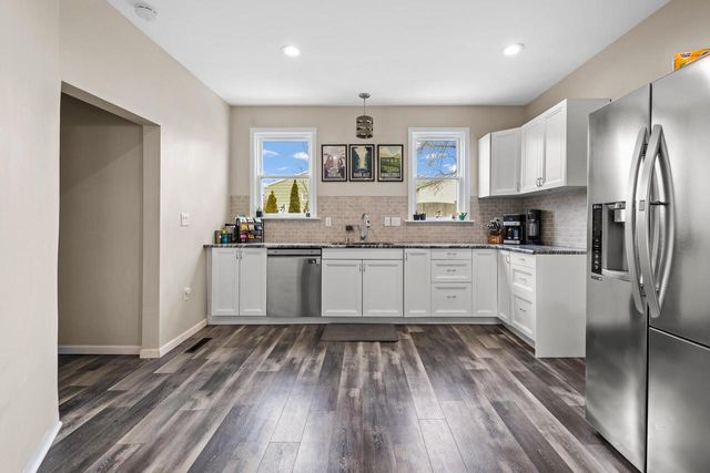 224 W Martin LANE, Milwaukee, WI 53207