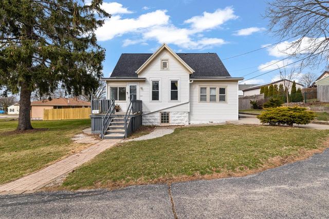 224 W Martin LANE, Milwaukee, WI 53207