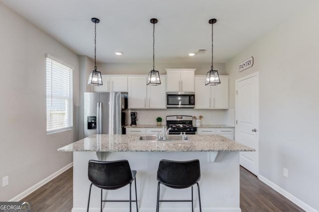 5453 Barberry Avenue, Gainesville, GA 30566