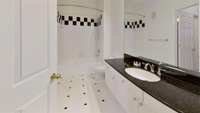 677 CELEBRATION AVENUE, Celebration, FL 34747