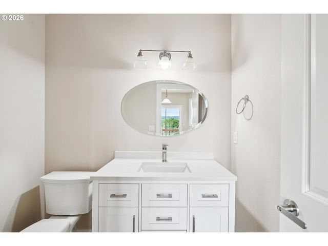 15965 LEO Ct, Oregon City, OR 97045