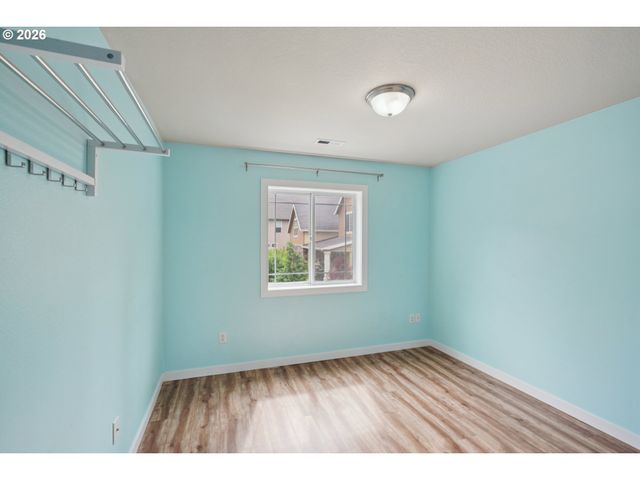 15965 LEO Ct, Oregon City, OR 97045