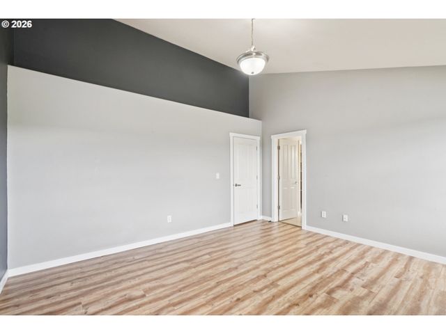 15965 LEO Ct, Oregon City, OR 97045