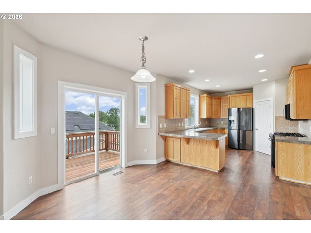 15965 LEO Ct, Oregon City, OR 97045