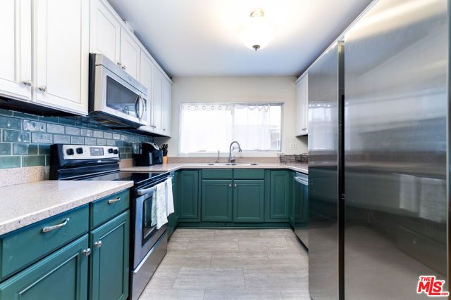 5232 Corteen Place 25, Valley Village, CA 91607