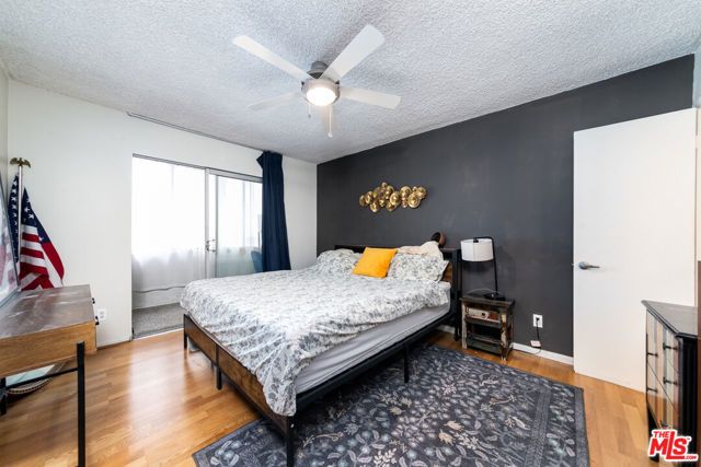 5232 Corteen Place 25, Valley Village, CA 91607