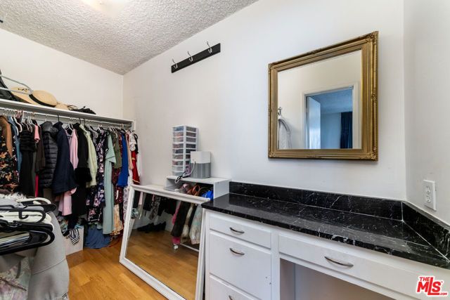 5232 Corteen Place 25, Valley Village, CA 91607