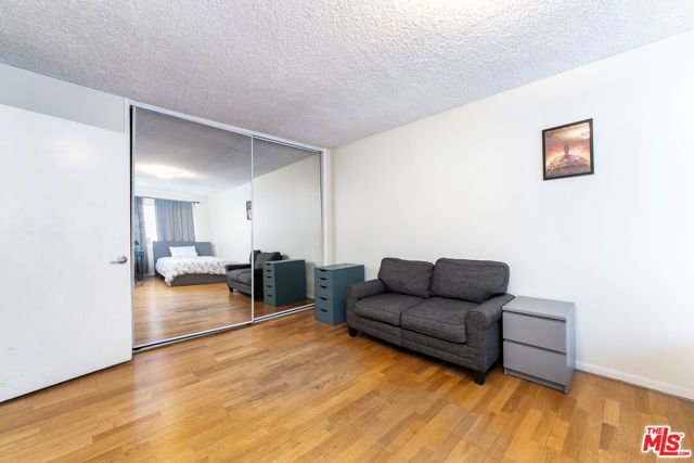 5232 Corteen Place 25, Valley Village, CA 91607
