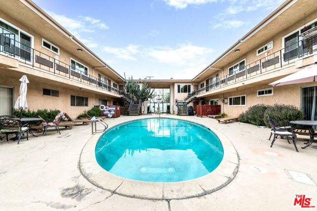 5232 Corteen Place 25, Valley Village, CA 91607