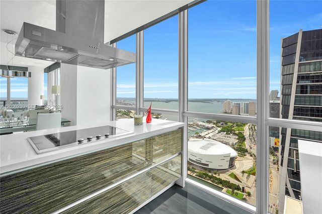 1100 Biscayne Blvd 6001, Miami, FL 33132