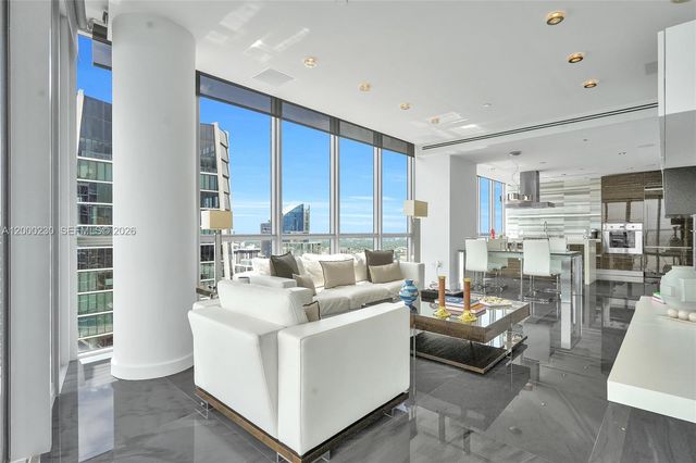 1100 Biscayne Blvd 6001, Miami, FL 33132