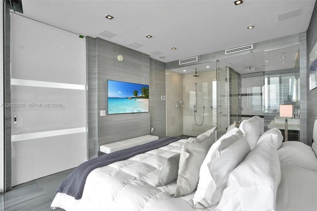 1100 Biscayne Blvd 6001, Miami, FL 33132