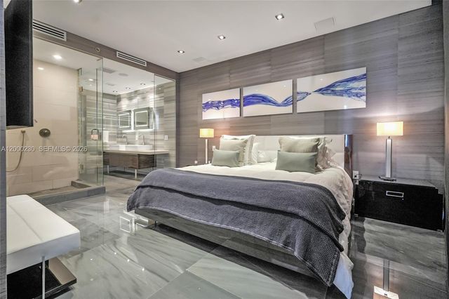 1100 Biscayne Blvd 6001, Miami, FL 33132