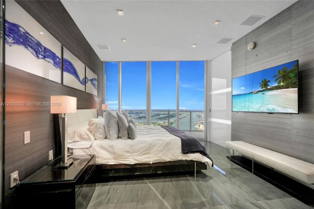 1100 Biscayne Blvd 6001, Miami, FL 33132