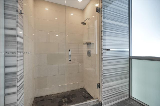 1100 Biscayne Blvd 6001, Miami, FL 33132